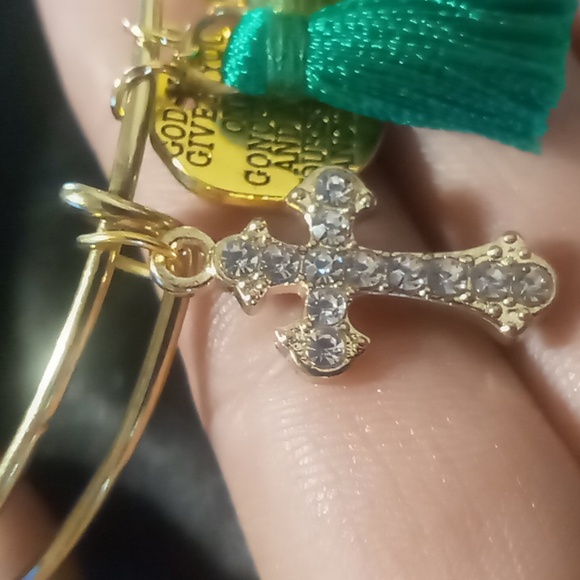 Crystal cross with tree of life charm bracelet expandable gold tone - Picture 5 of 5